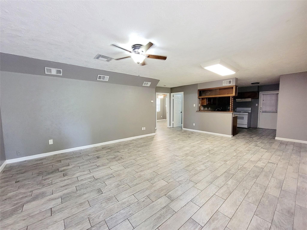 12070 Old County Road - Photo 3