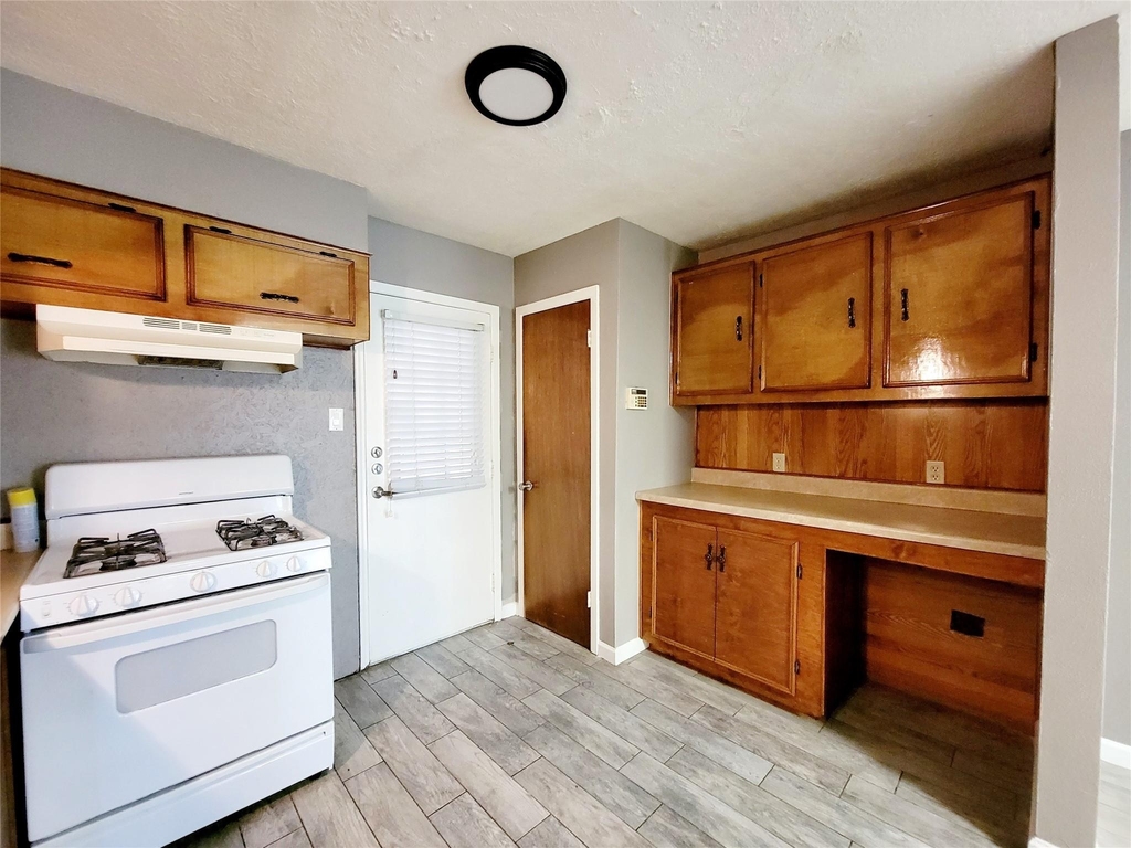12070 Old County Road - Photo 6