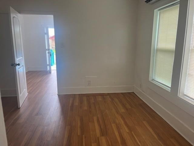 718 W 4th Street - Photo 4