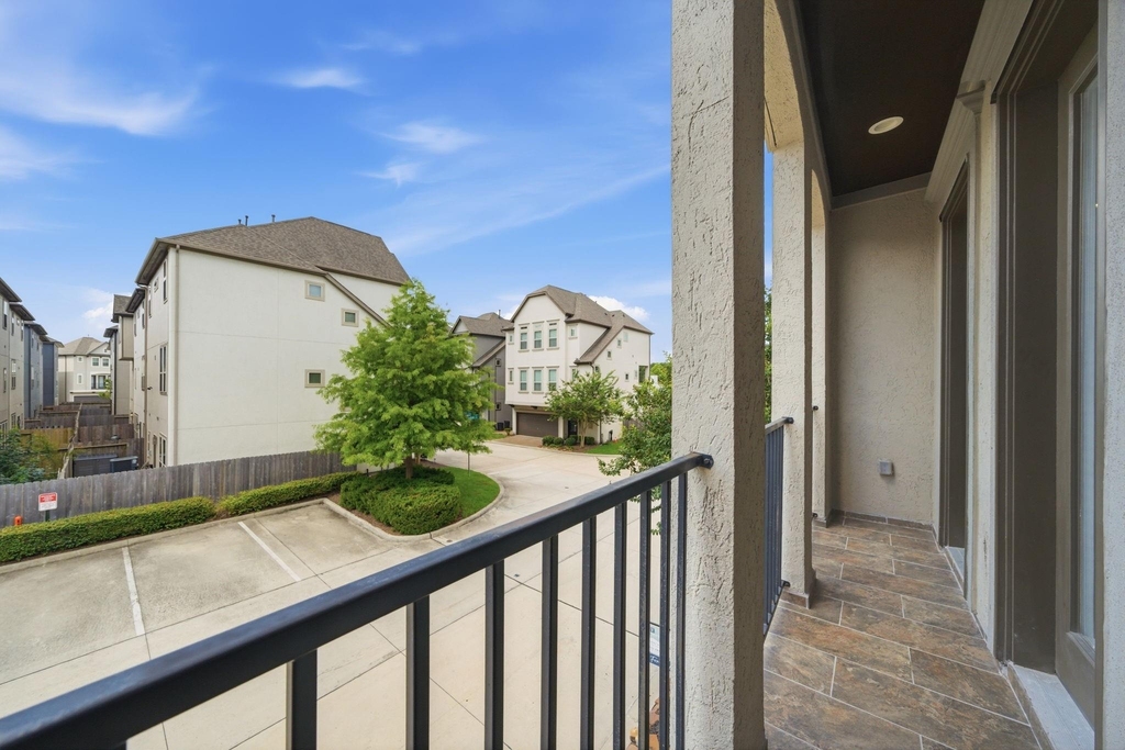 10616 Centre Shadows Drive - Photo 21