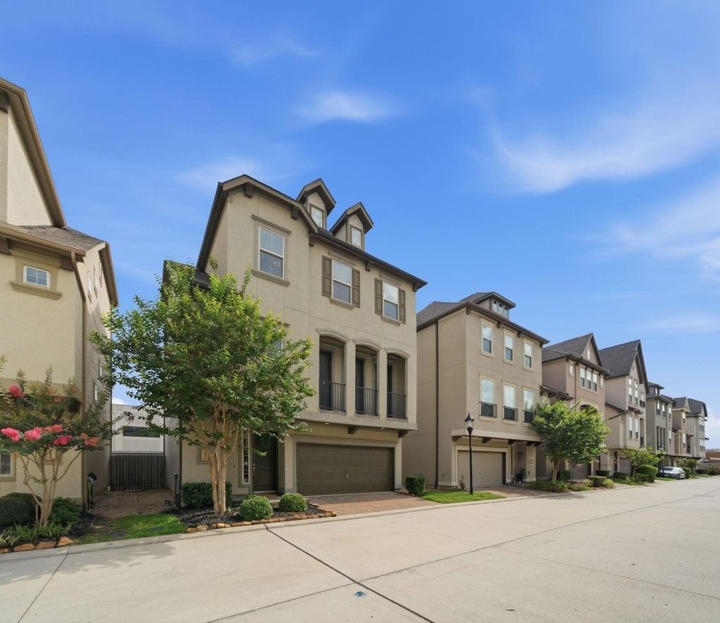 10616 Centre Shadows Drive - Photo 1