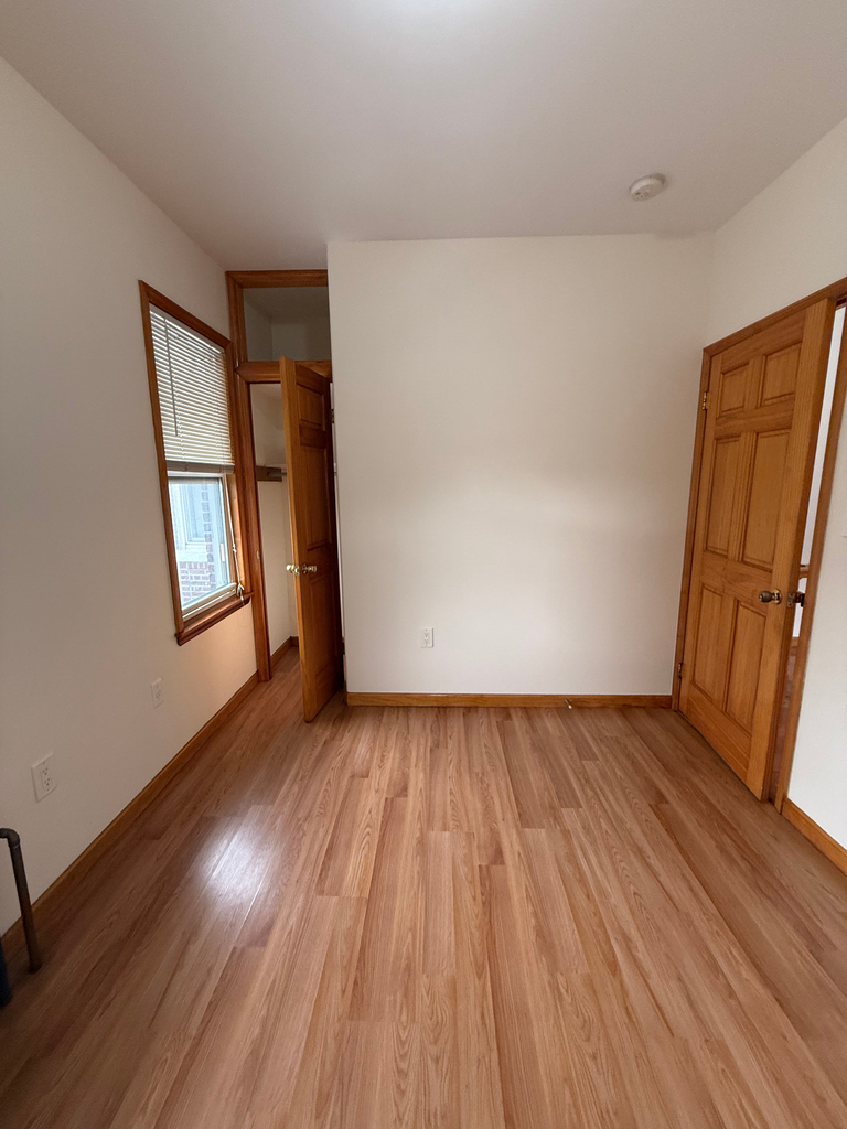 85th - Photo 1