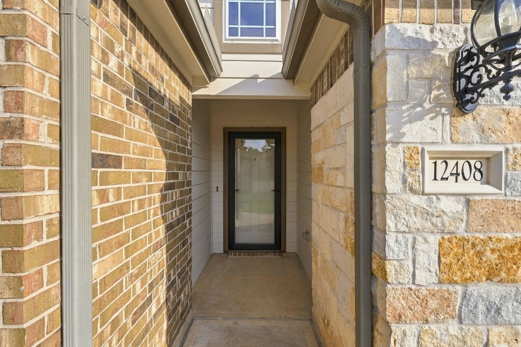 12408 Southern Trail Court - Photo 2