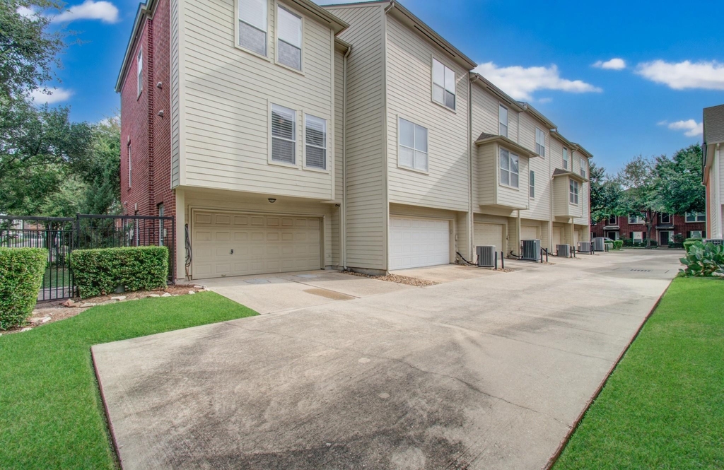 3027 Terrace Hills Lane - Photo 10