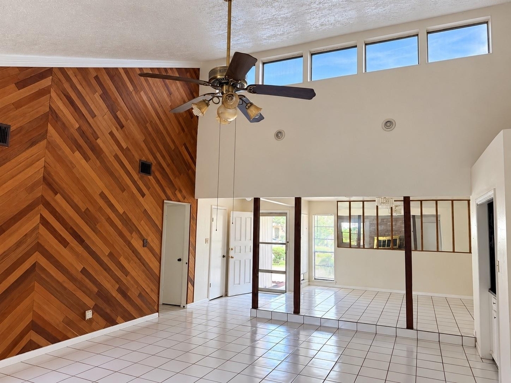 10434 Carlow Lane - Photo 4