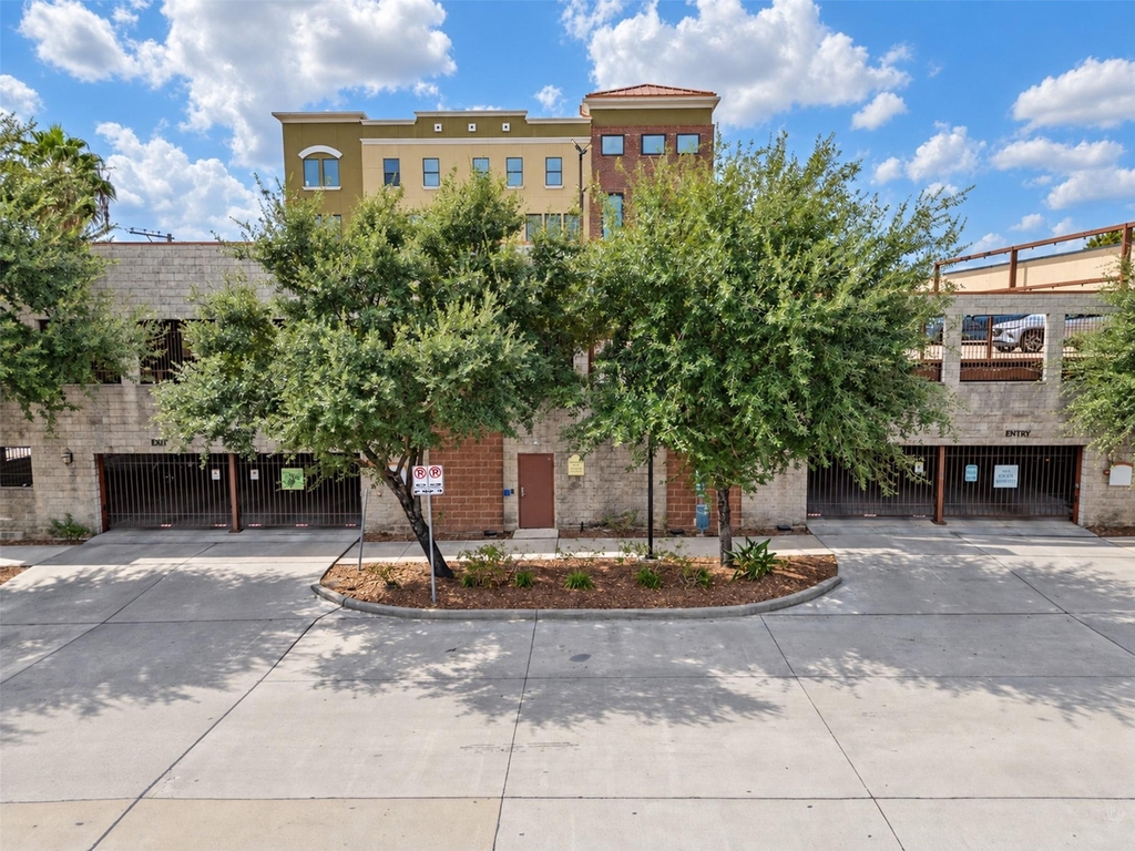 2323 Polk Street - Photo 24