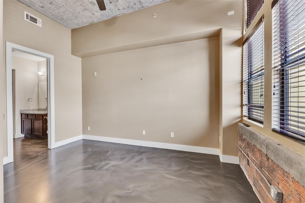 2323 Polk Street - Photo 12