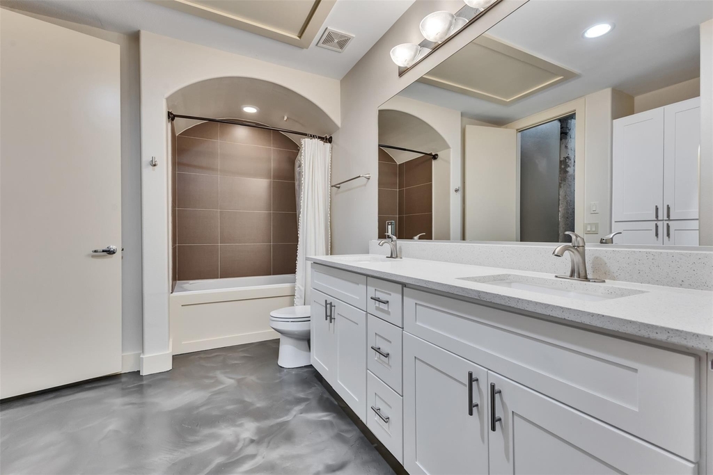 2323 Polk Street - Photo 9