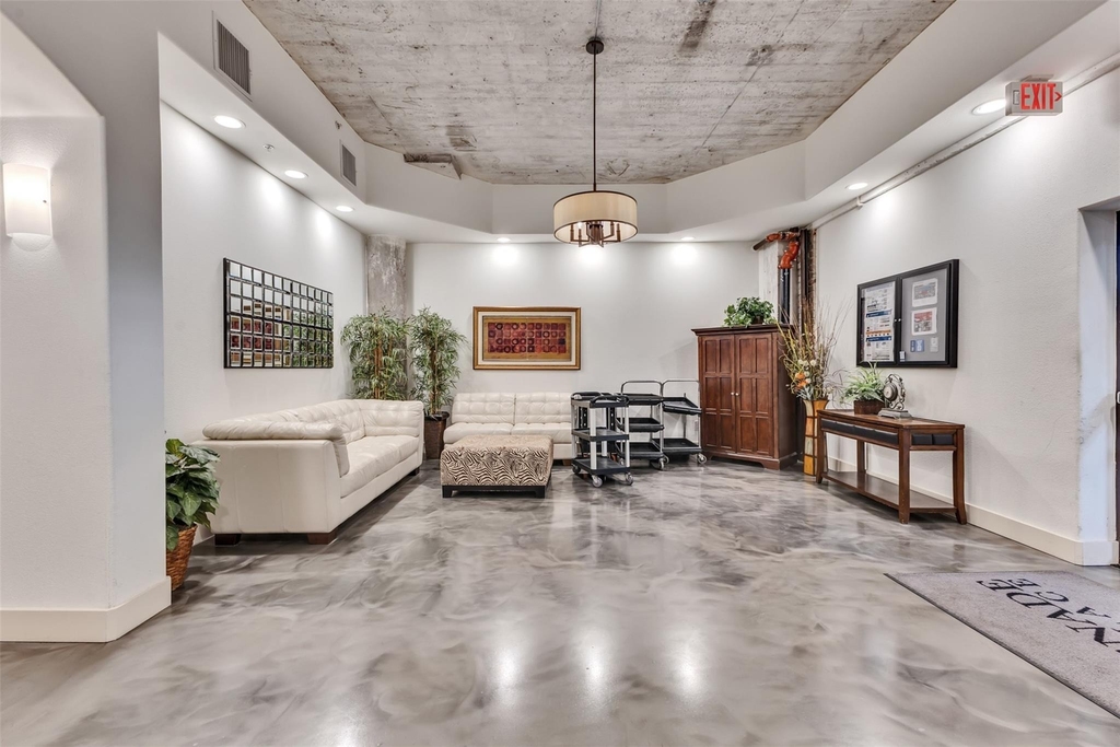 2323 Polk Street - Photo 23