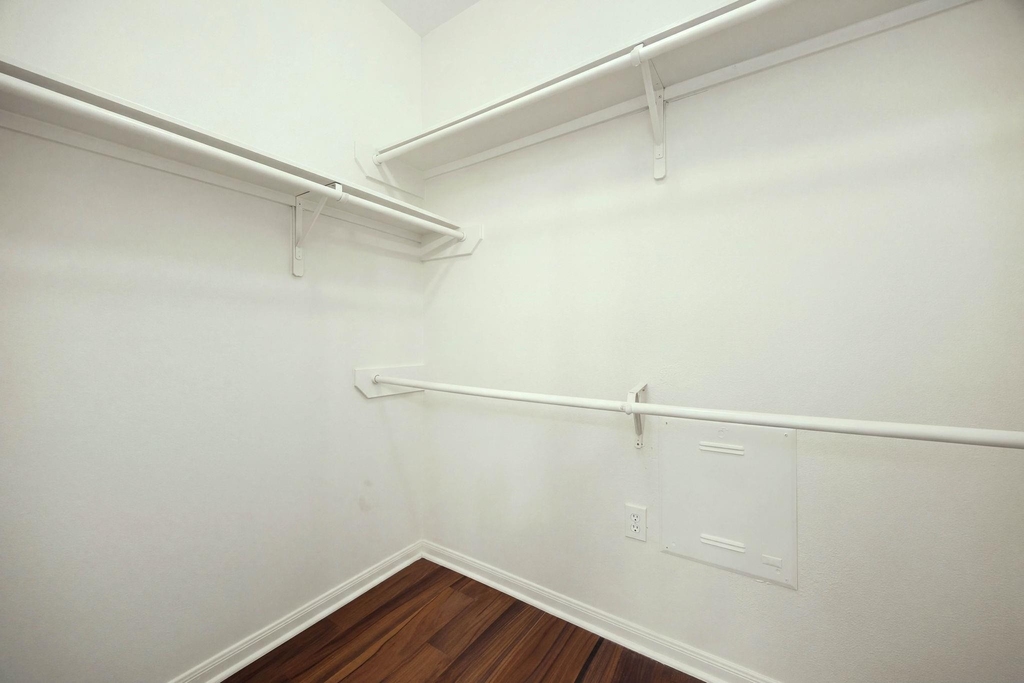 10003 Lynette Falls Drive - Photo 26