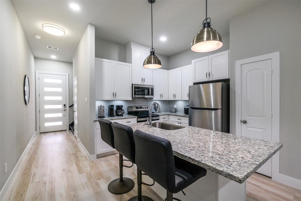 8328 Mariah Street - Photo 4