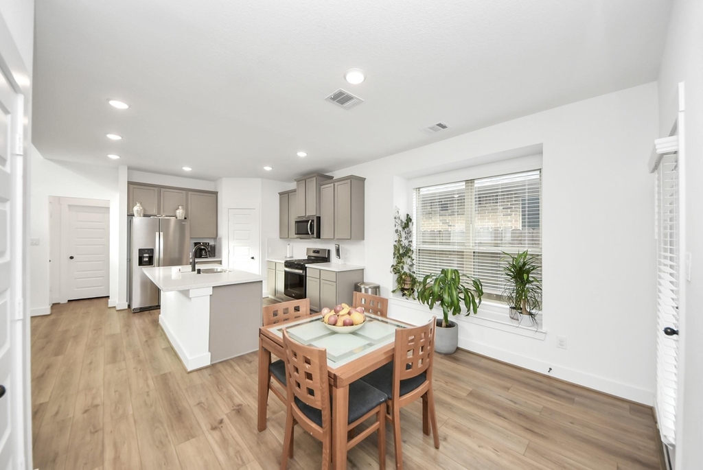 21314 Barcelona Heights Trail - Photo 9