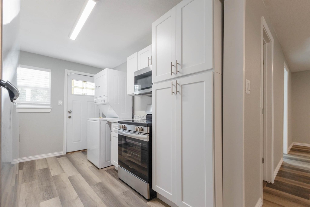 908 Jewett Street - Photo 7