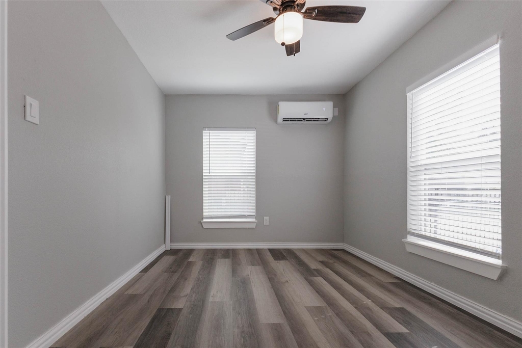 908 Jewett Street - Photo 11