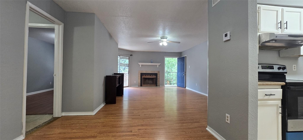 9797 Leawood Blvd - Photo 3