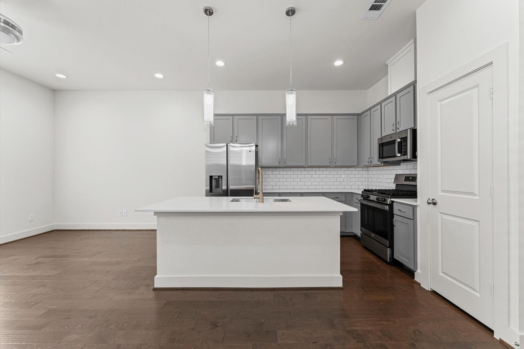 4163 Griggs Road - Photo 6