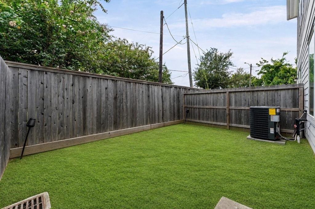 4163 Griggs Road - Photo 19
