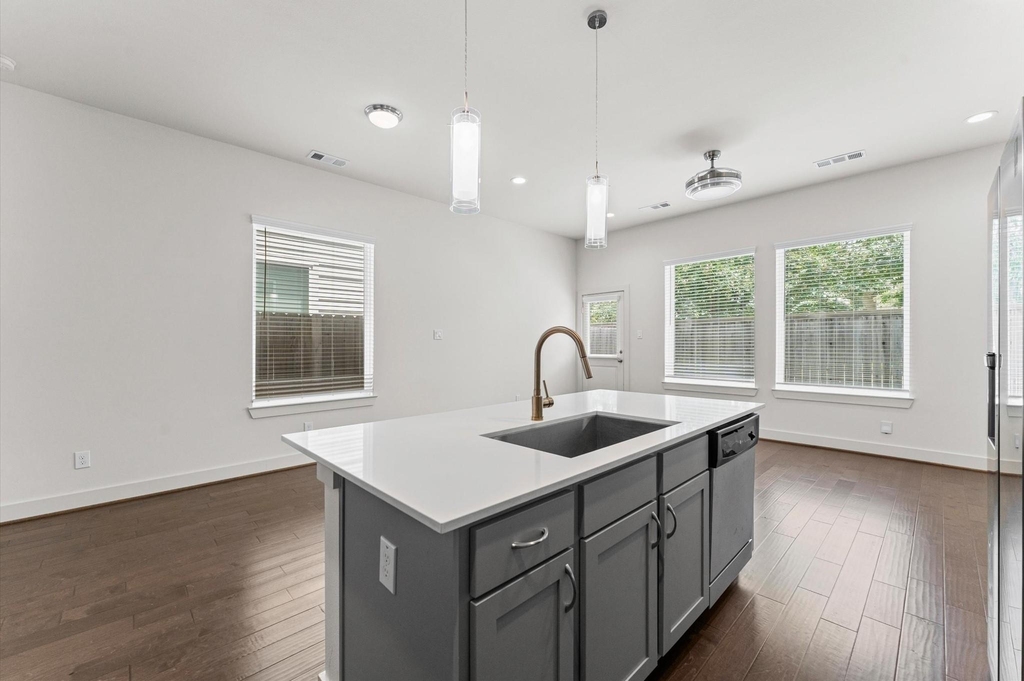 4163 Griggs Road - Photo 8