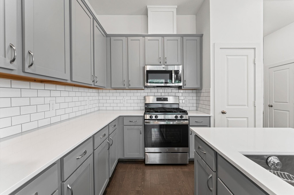 4163 Griggs Road - Photo 7
