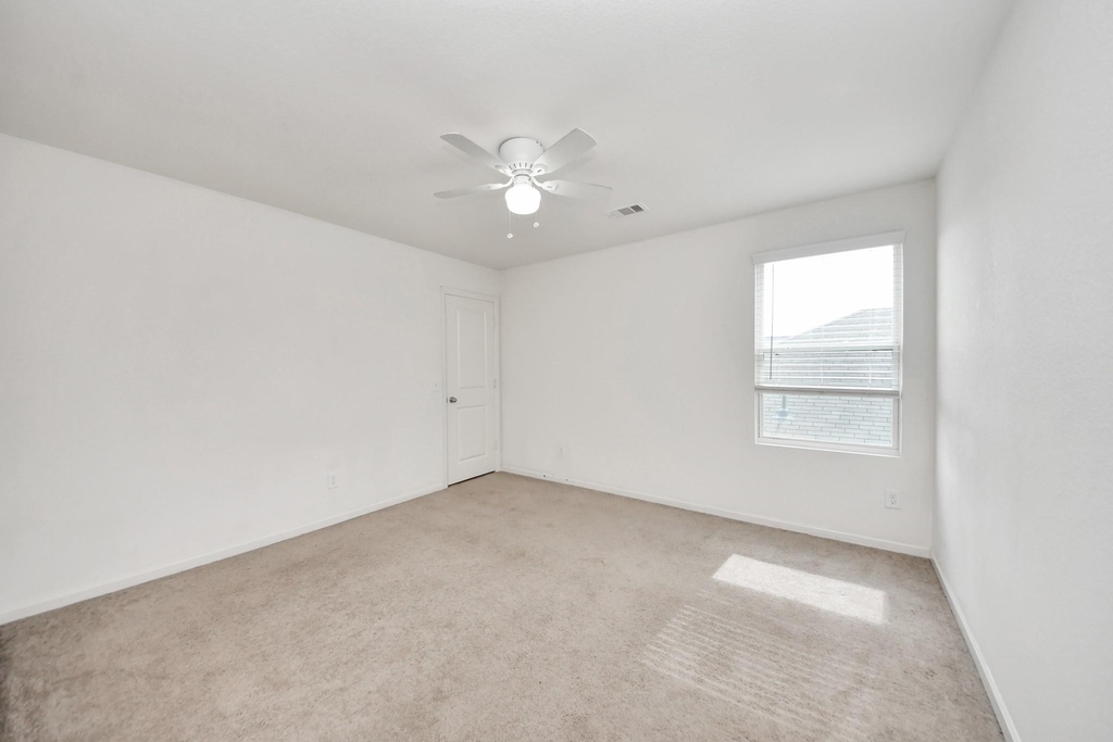 2056 Spindletree Lane - Photo 29