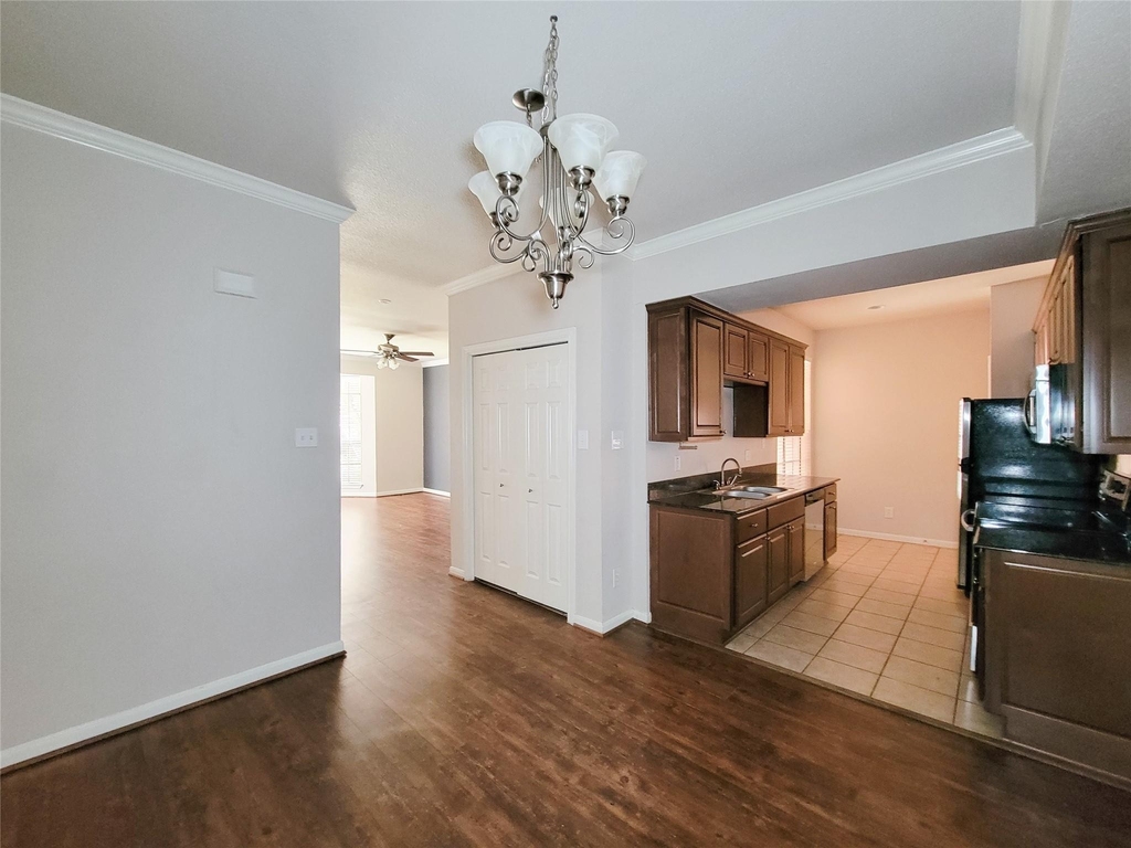 2255 Braeswood Park - Photo 13