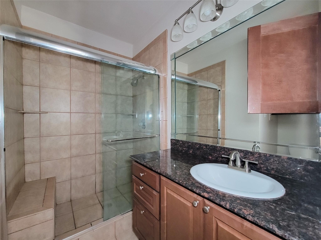 2255 Braeswood Park - Photo 27