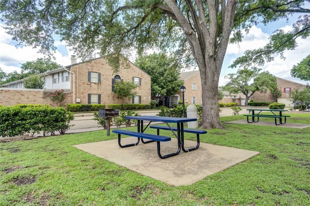 6337 Briar Rose Drive - Photo 47