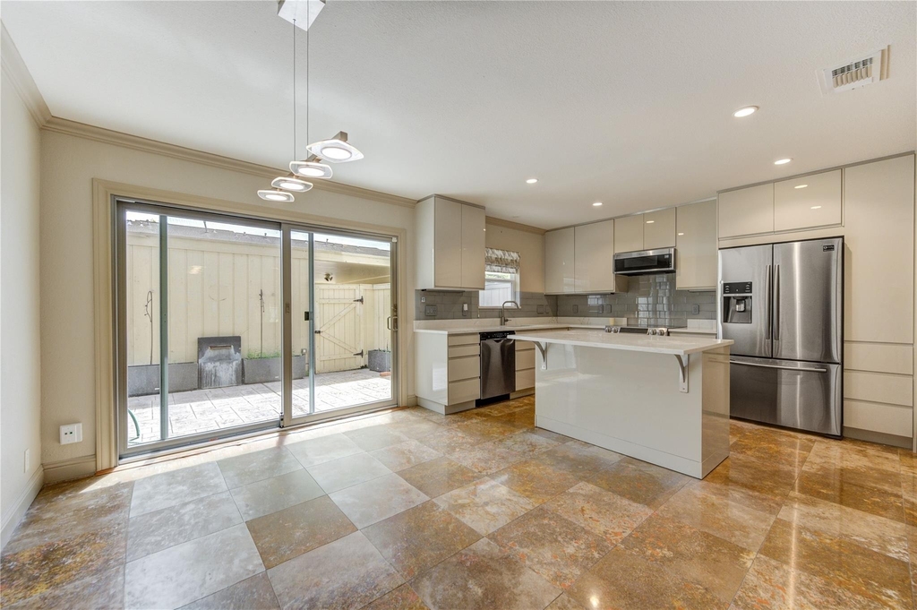 6337 Briar Rose Drive - Photo 11