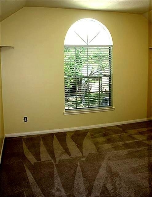 4002 Tamarack Place - Photo 16