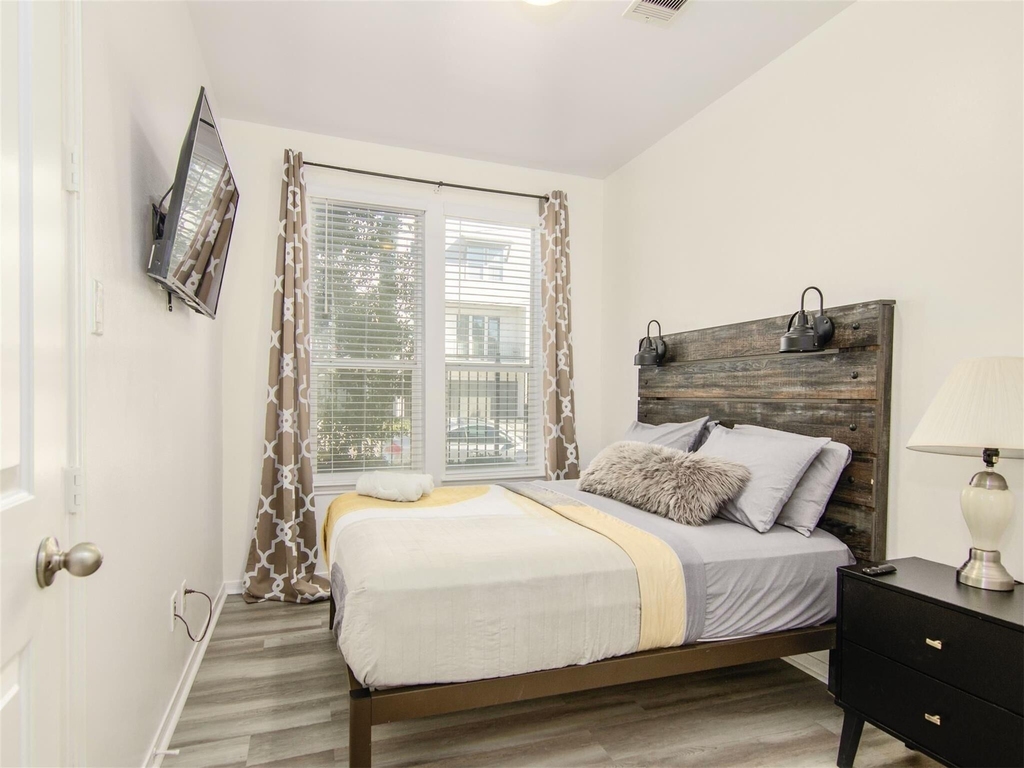 2932 Baer Street - Photo 16