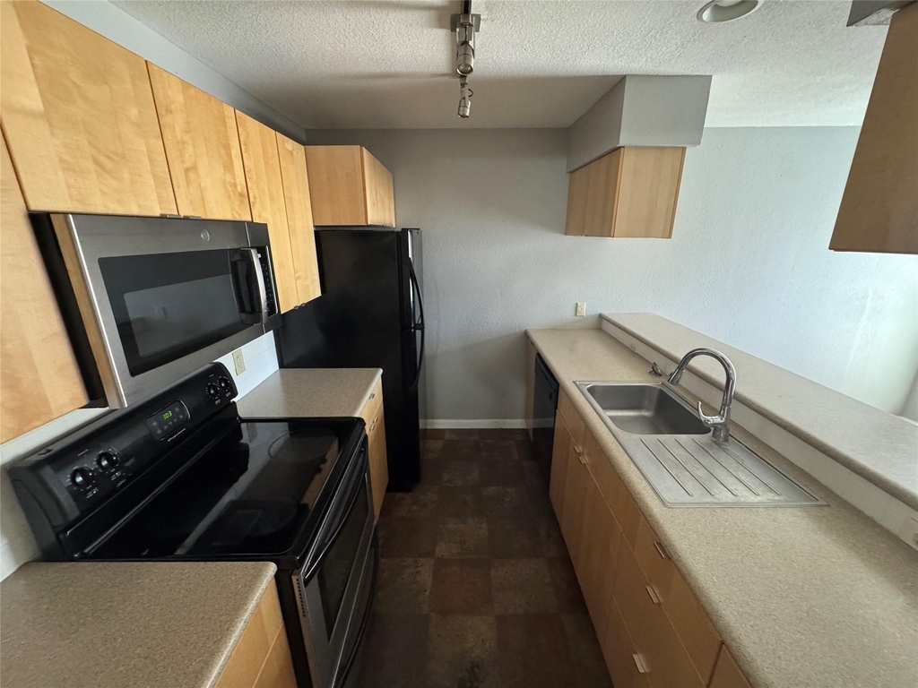 3428 Willowrun - Photo 4