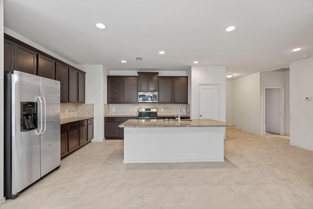 138 Meadow Grove Drive - Photo 9