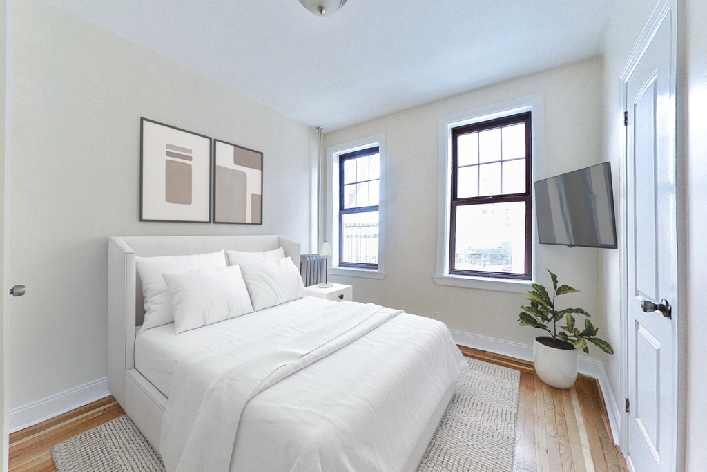 West 11th St & Greenwich Ave - Photo 3