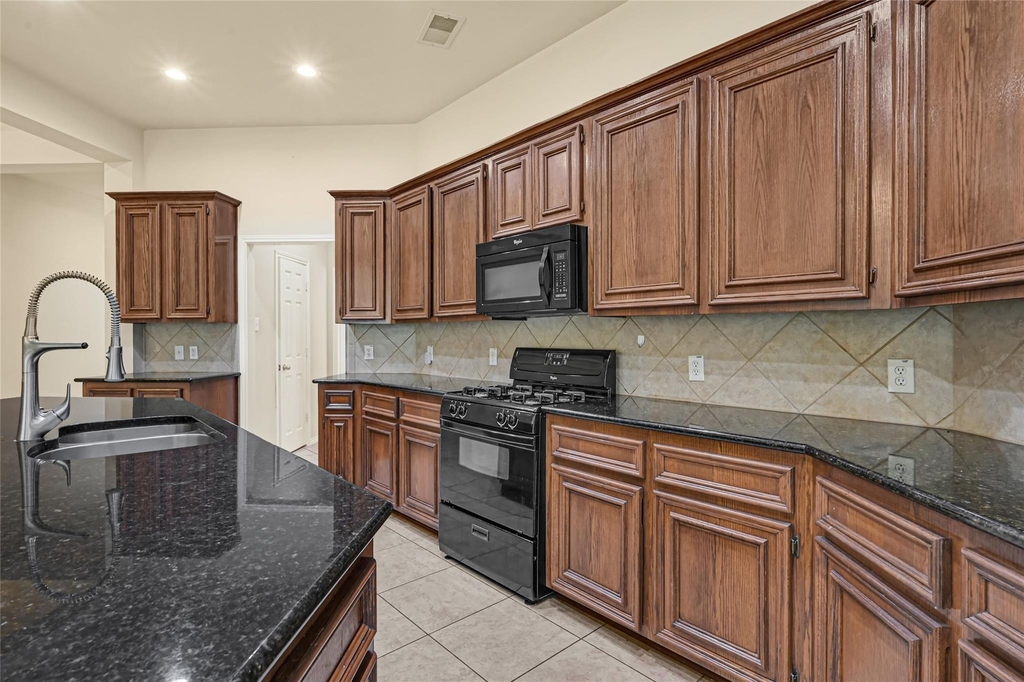 13018 Sweetgum Shores Drive - Photo 11