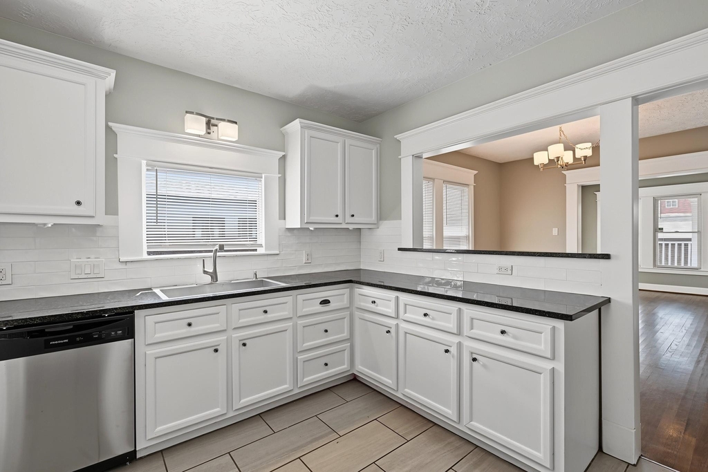 1721 Airline Drive - Photo 14