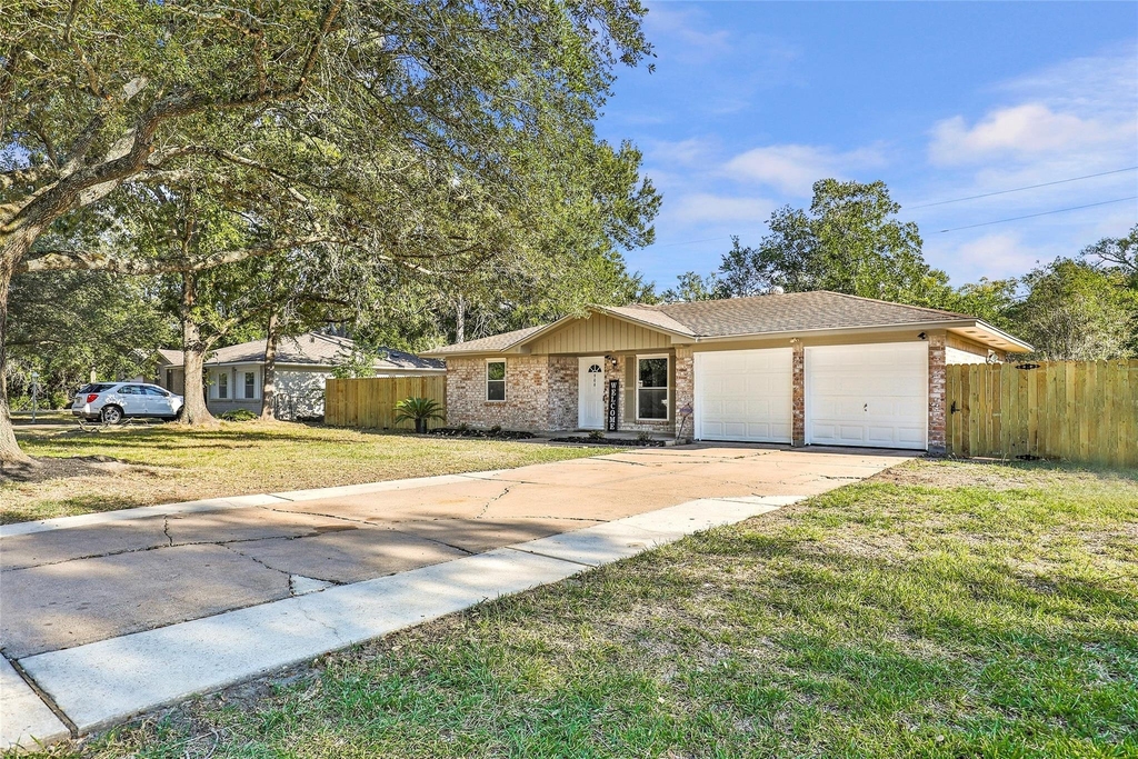 906 Broad Ripple Drive - Photo 1