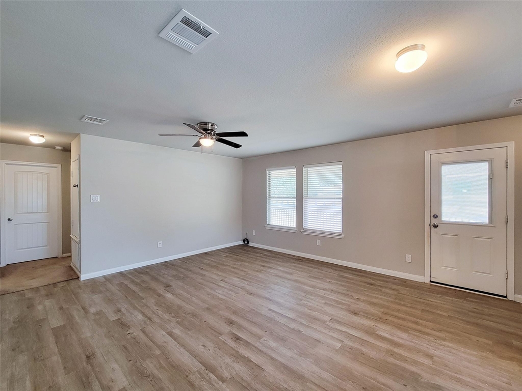 20 Carol Court - Photo 3