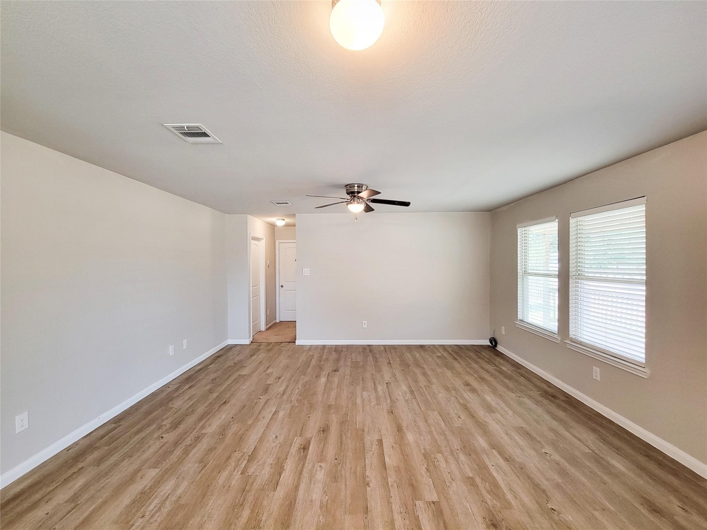 20 Carol Court - Photo 4