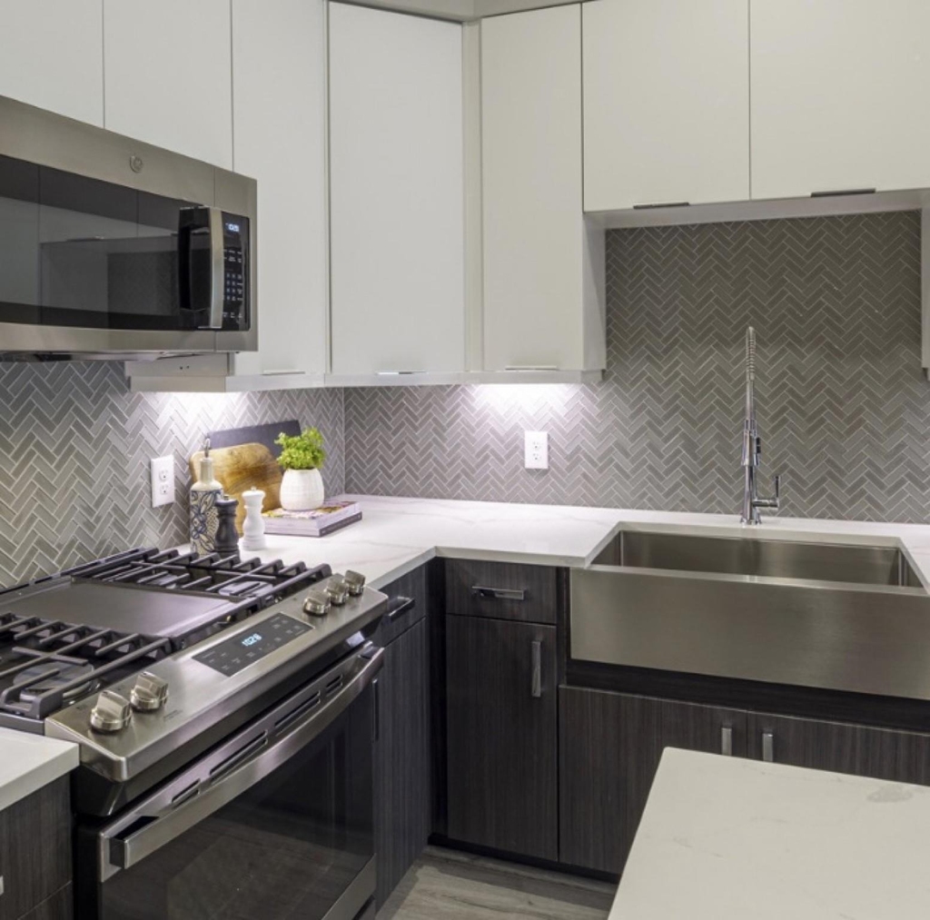 401 W 25th St Street - Photo 12