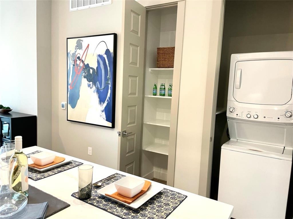 401 W 25th St Street - Photo 3