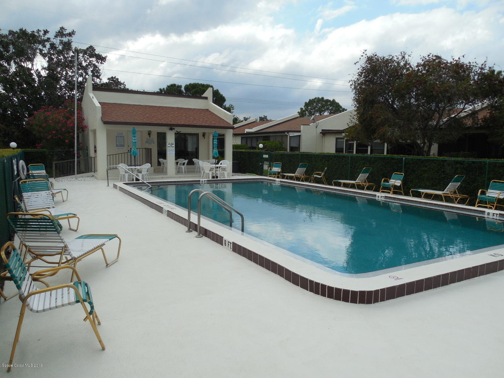 537 Summerset Court - Photo 24
