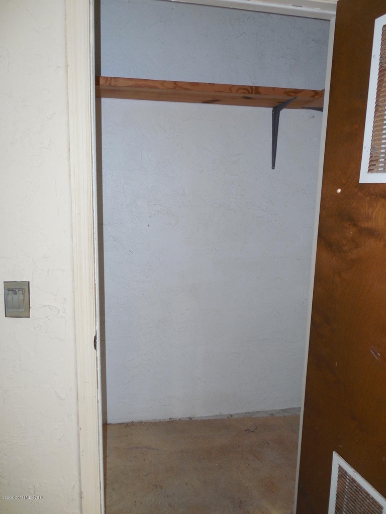 537 Summerset Court - Photo 20