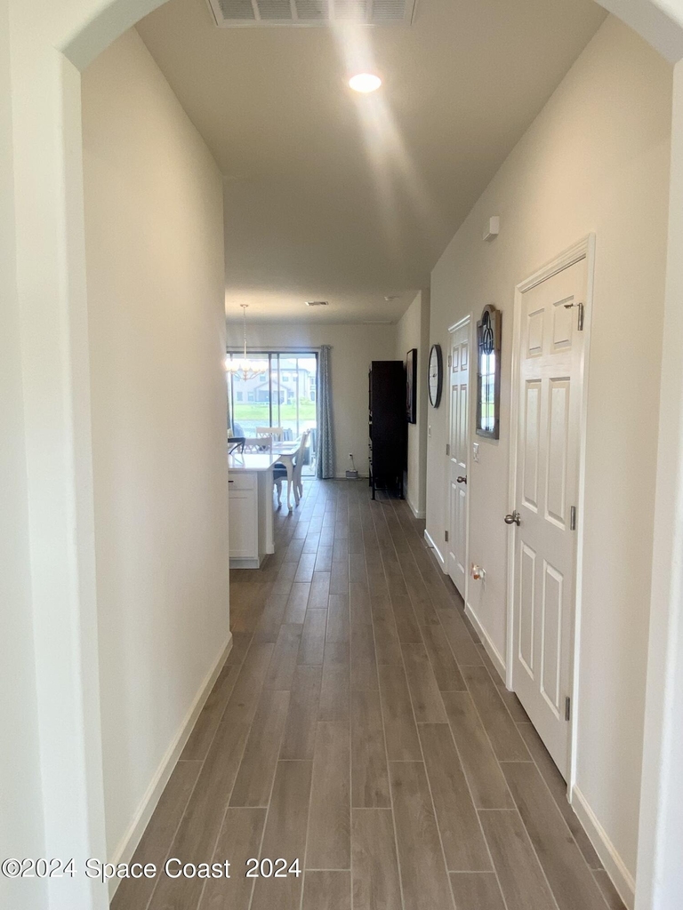 309 Wiregrass Avenue W - Photo 1