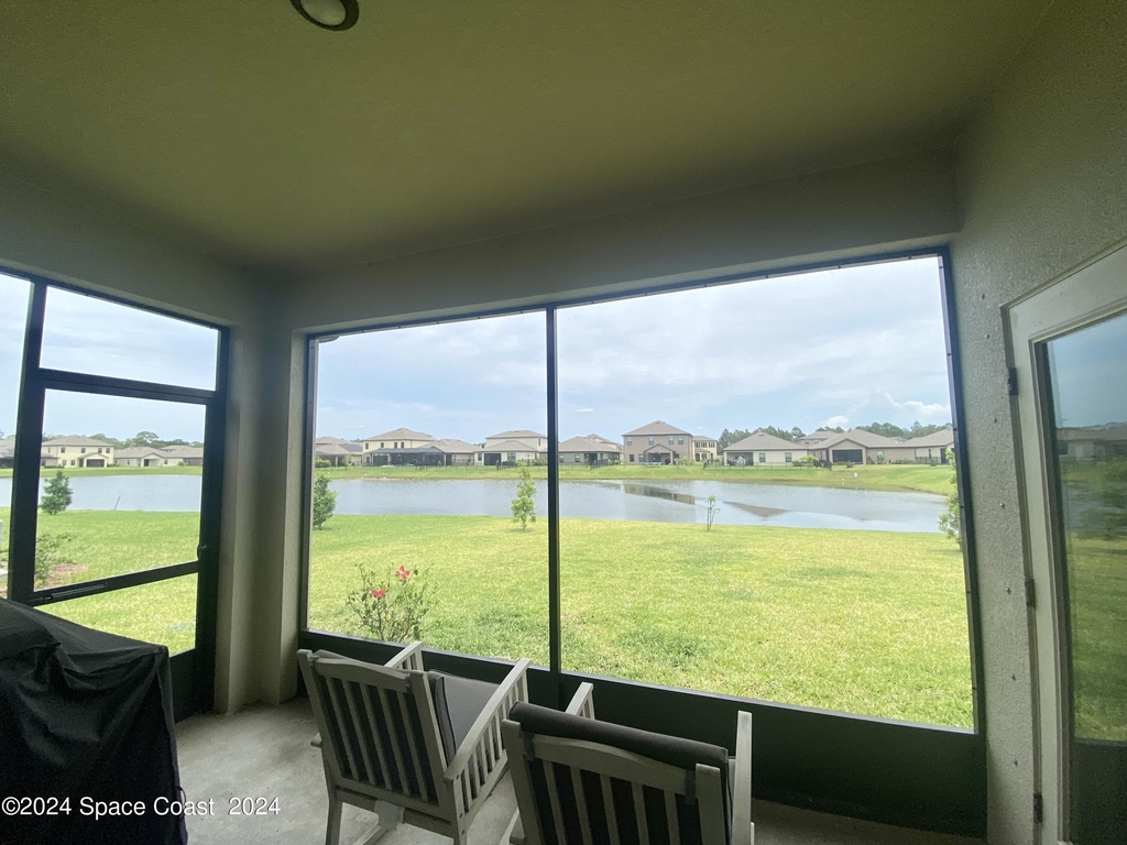 309 Wiregrass Avenue W - Photo 21