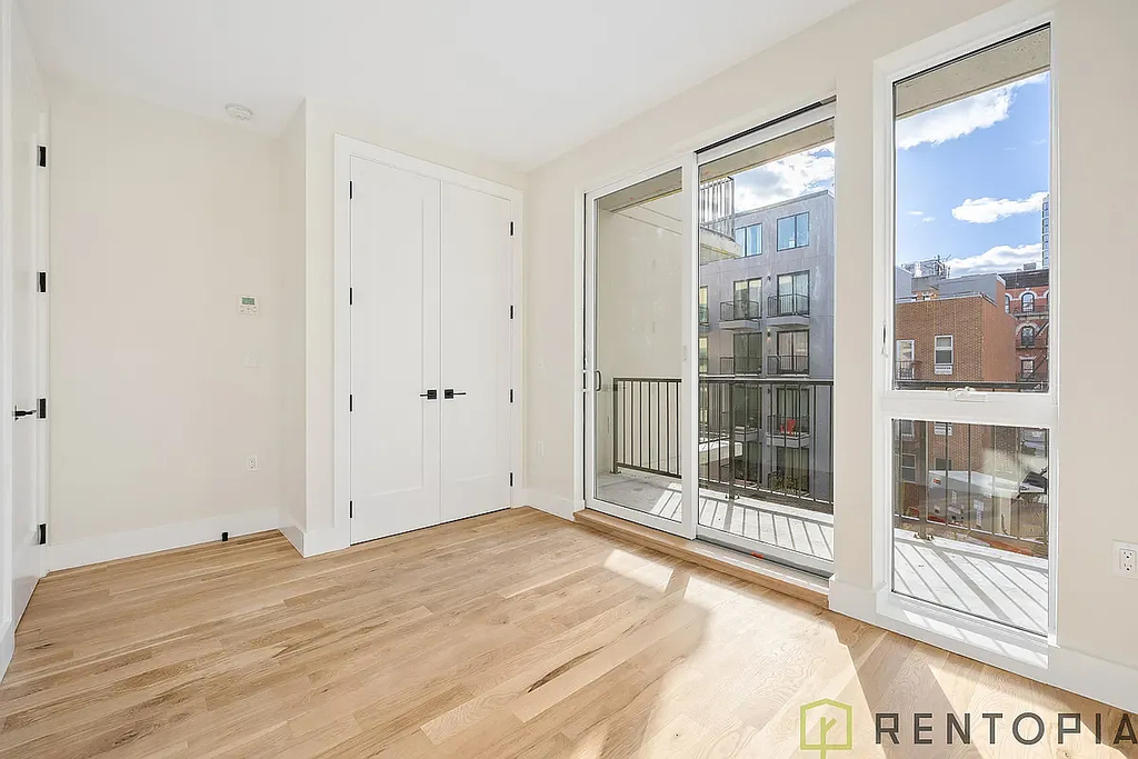 272 1st Street #5B - Photo 2