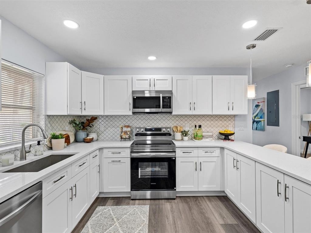 4928 Shetland Avenue - Photo 1