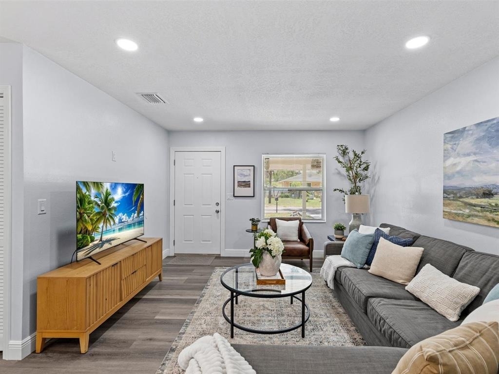 4928 Shetland Avenue - Photo 2