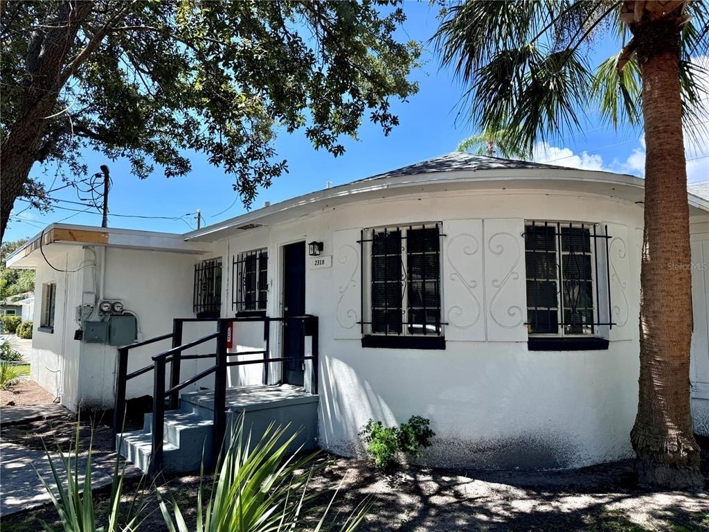 2318 4th Street S - Photo 0
