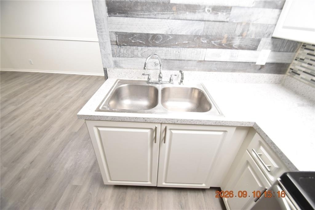 907 E Patterson Street - Photo 6