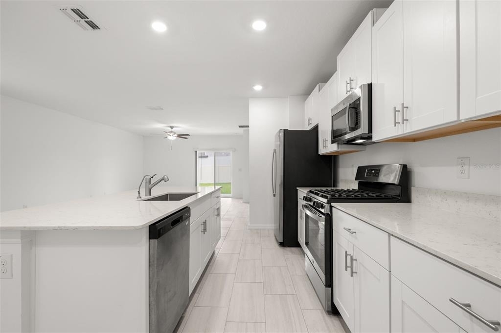 2562 Leonia Lane - Photo 4